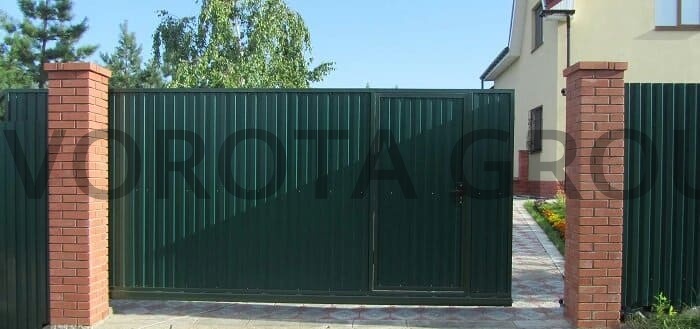 Откатные ворота Doorhan зеленые 4300х1800
