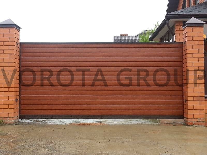 Откатные ворота дееревянные Doorhan коричневые 3000x1750